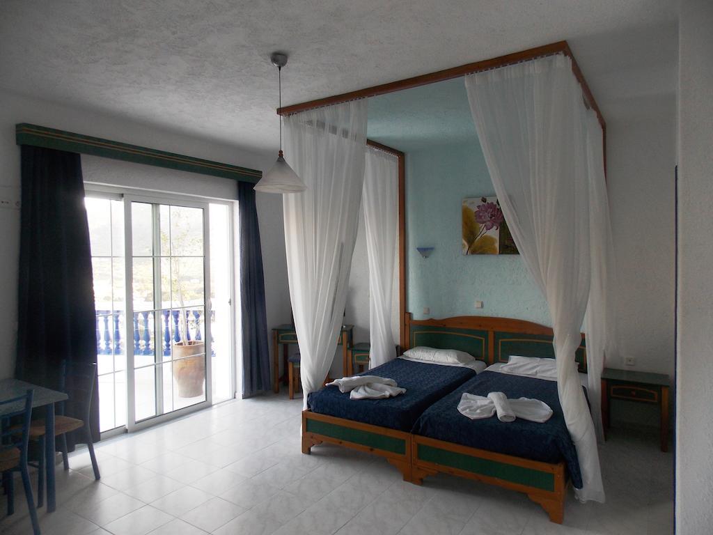 Annas Studios Livadia  Ruang foto
